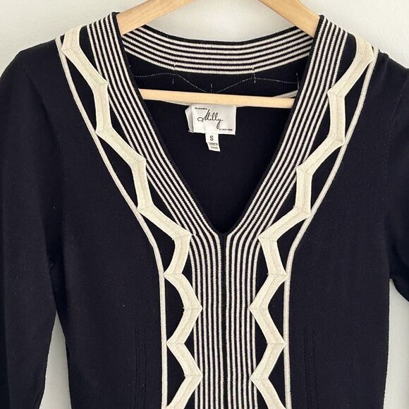 Milly of New York Knit Dress Size Small Black Ivory Stripe V-Neck Classic - Picture 4 of 12
